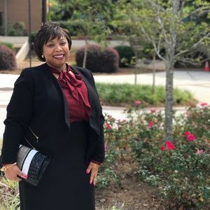 Meet your Posher, Meda